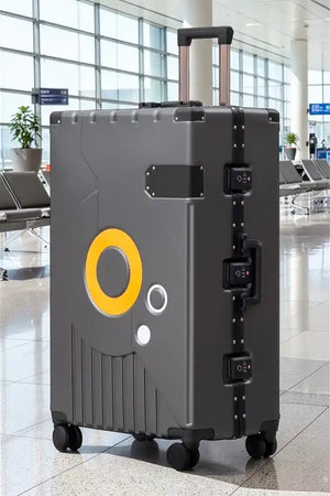 28 Inch Bold Aluminium Hard Shell PC Lightweight Large Size Check In Luggage with Smooth Silent Spinner Wheels
