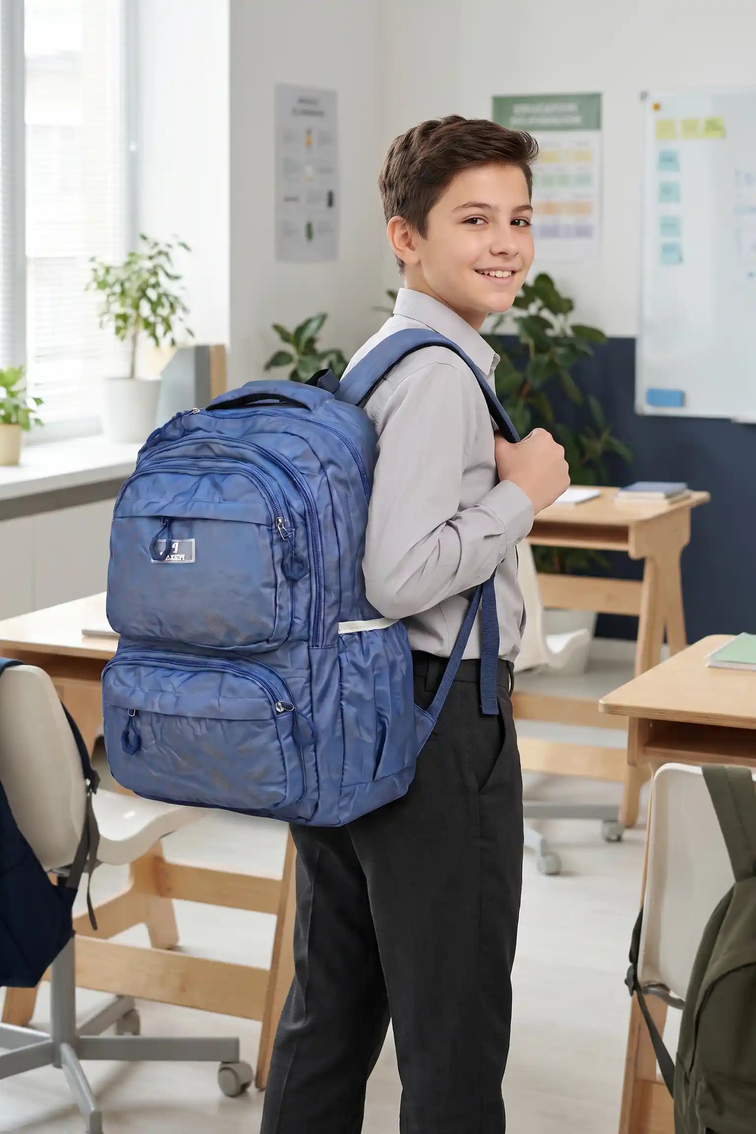 Cute Teddy Print Backpack Bag, Lightweight Water-Resistant with Multiple Compartments, Adjustable Padded Straps, Travel Daypack for School, College & Daily Use